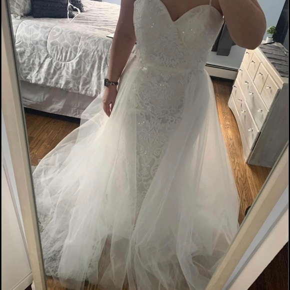 Wedding Dress - Picture 5 of 6